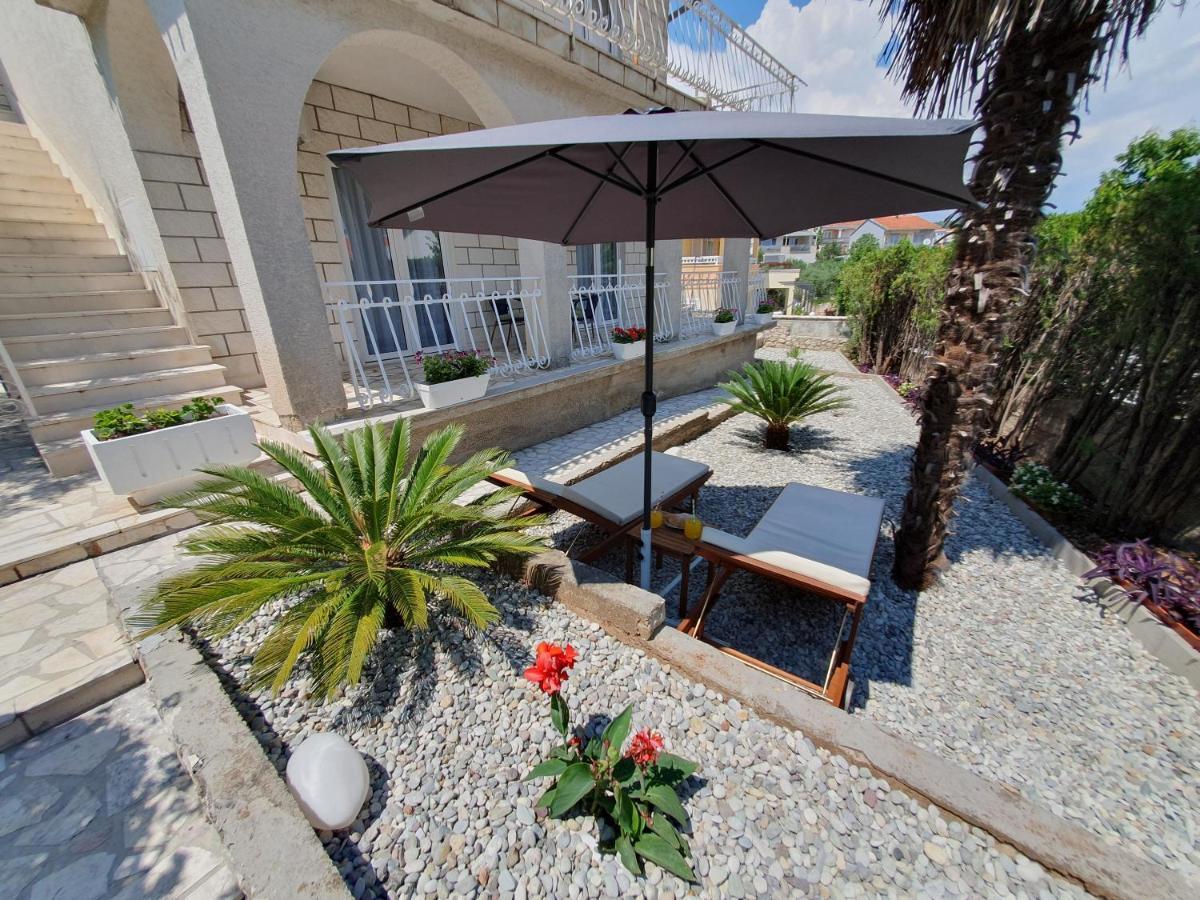 Apartment Zvjezdana Trogir Exterior photo